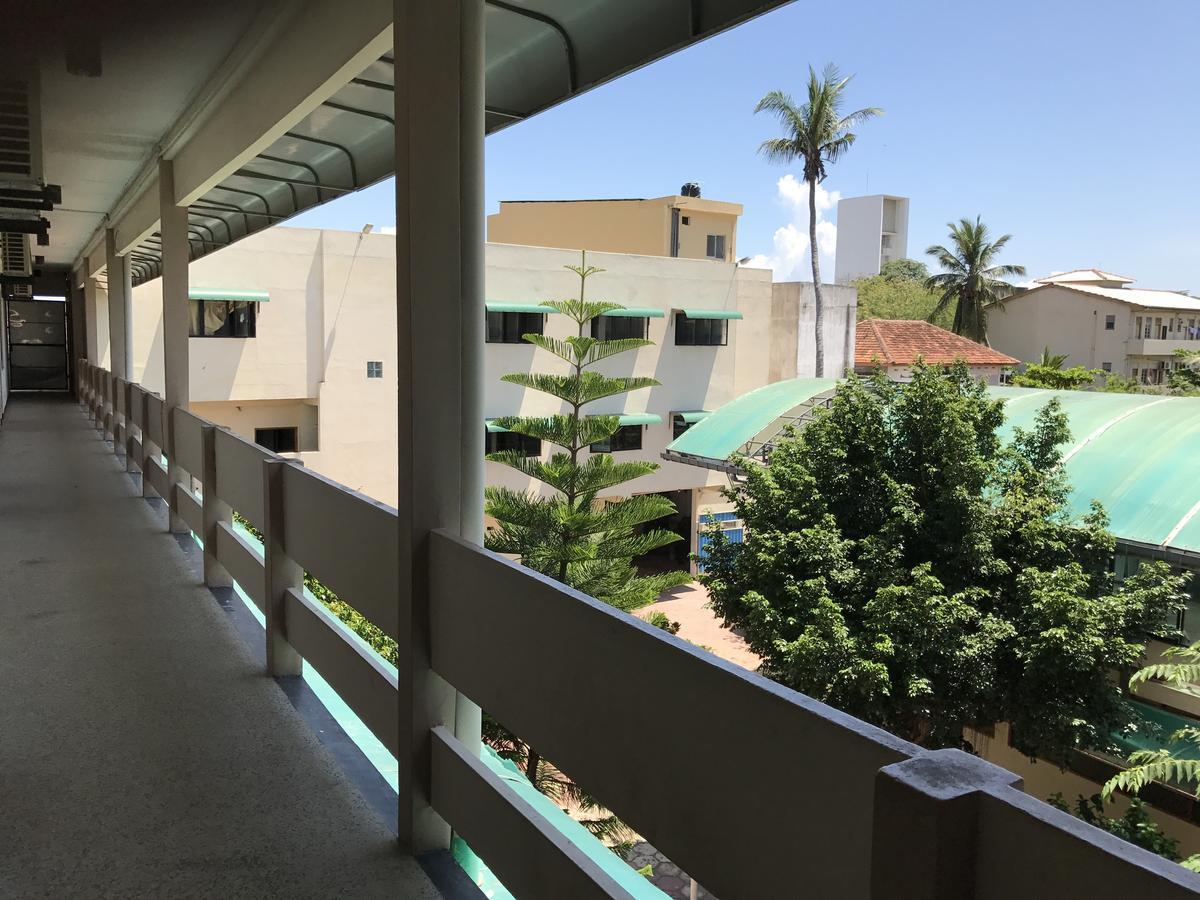 Gnaanams Hotel And Restaurant Jaffna Eksteriør bilde